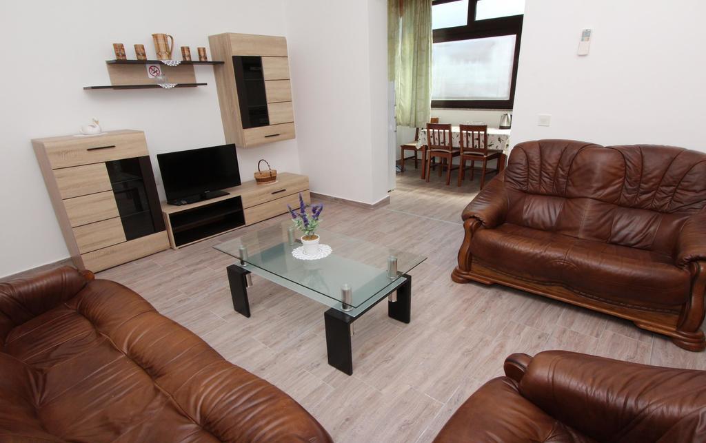 Apartment Maruchita *